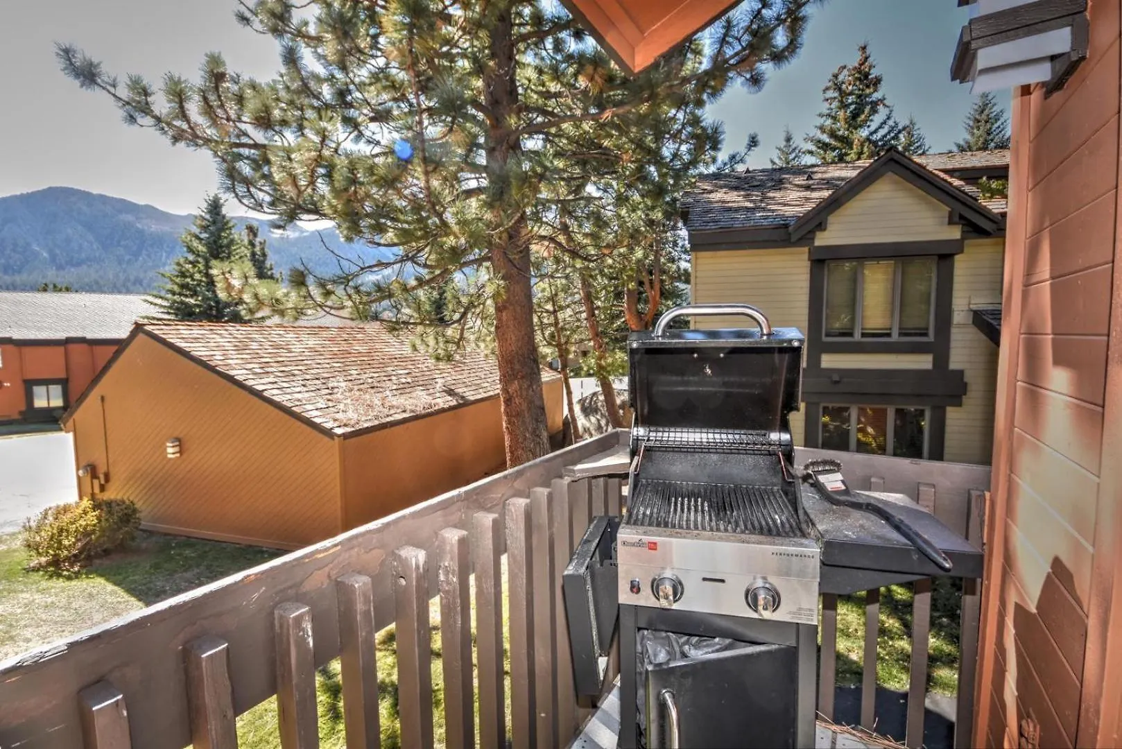 Apartment 389 - Romantic Snowcreek Retreat Near Creek Mammoth Lakes